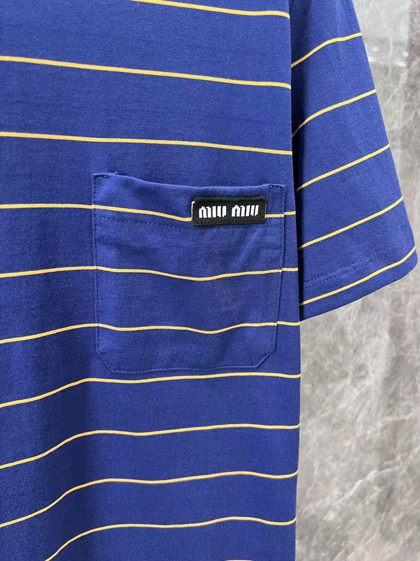Micro-label blue striped round neck short-sleeved T-shirt