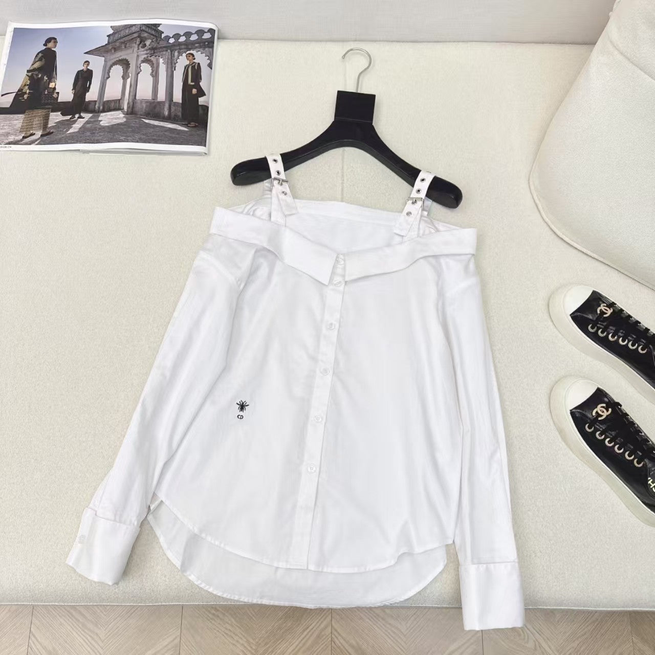 Long-sleeved shirt with bateau collar