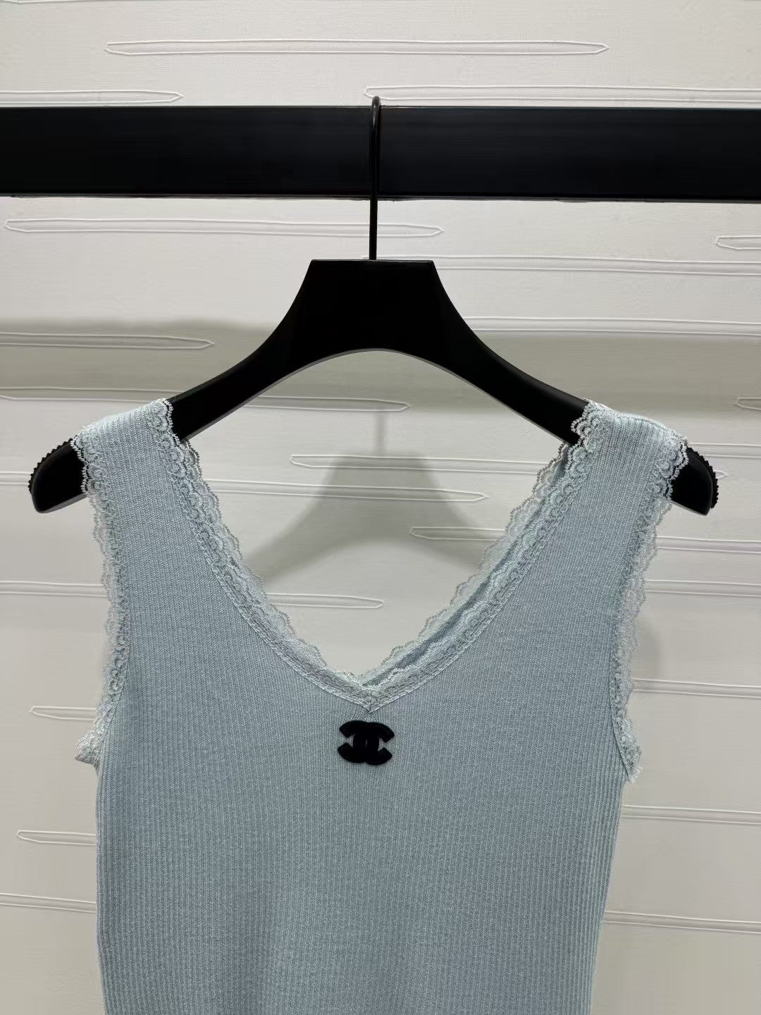 lace trim knitted camisole