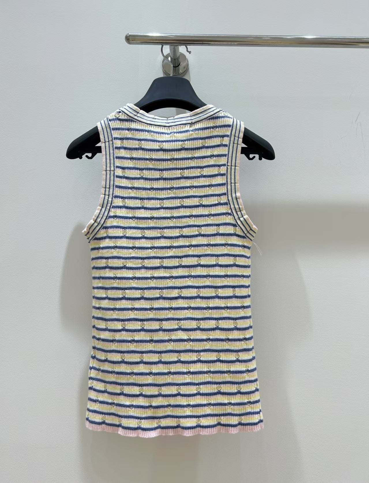 striped sleeveless vest