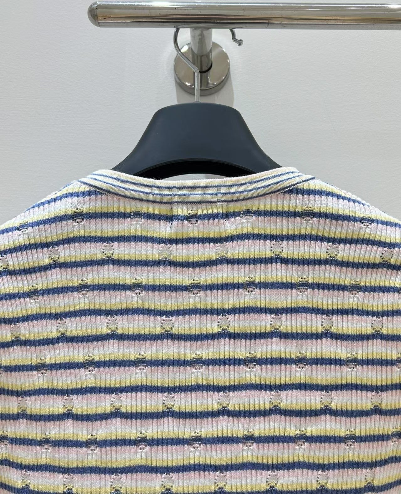 Striped round neck short sleeves