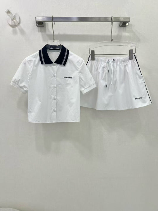 25 Spring/Summer Contrast Navy Blue Knitted Suit