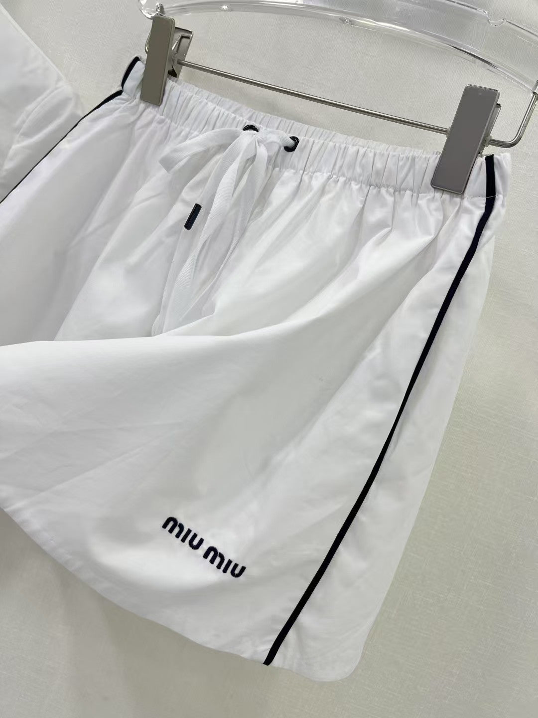 25 Spring/Summer Contrast Navy Blue Knitted Suit