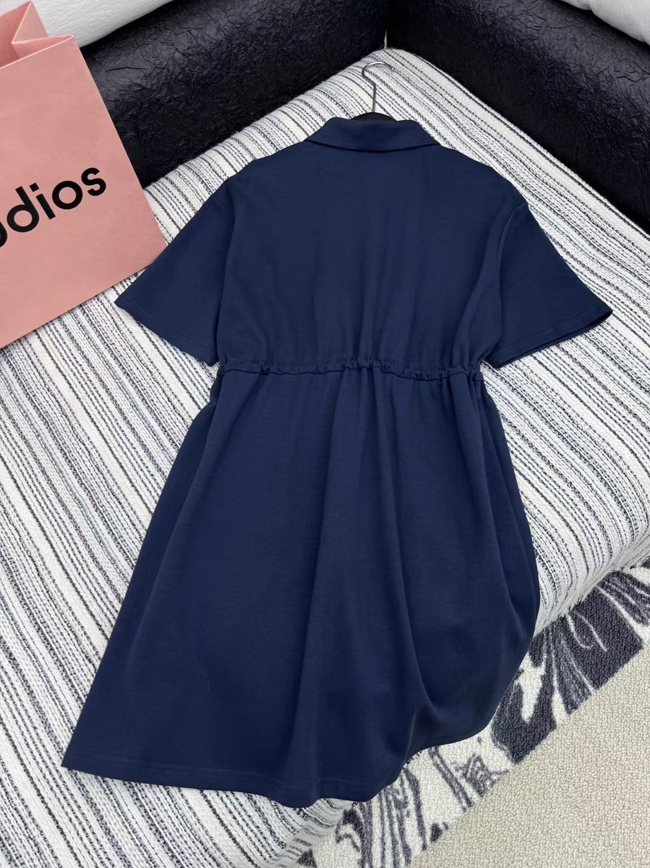 Classic Contrast Drawstring Dress