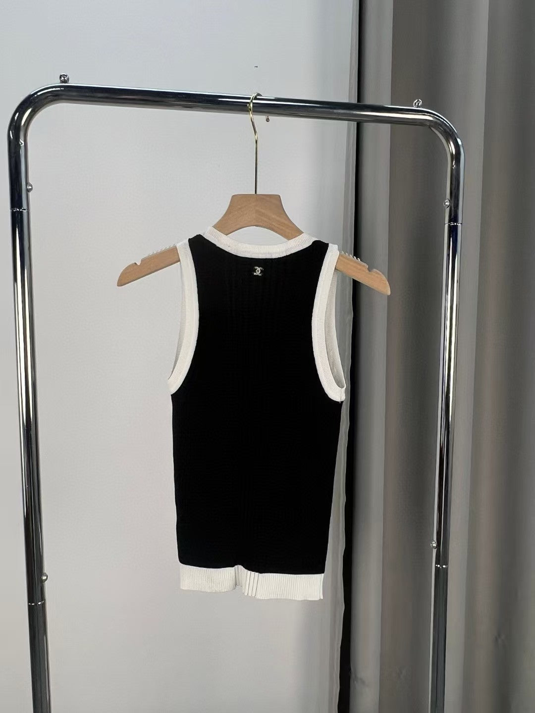 Slim Fit Sleeveless Tank Top