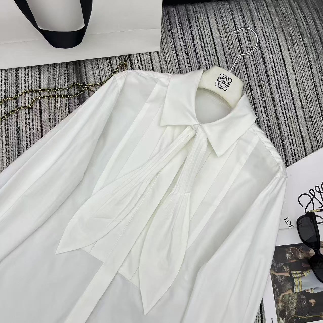 25 Early Spring Folded Lapel Top