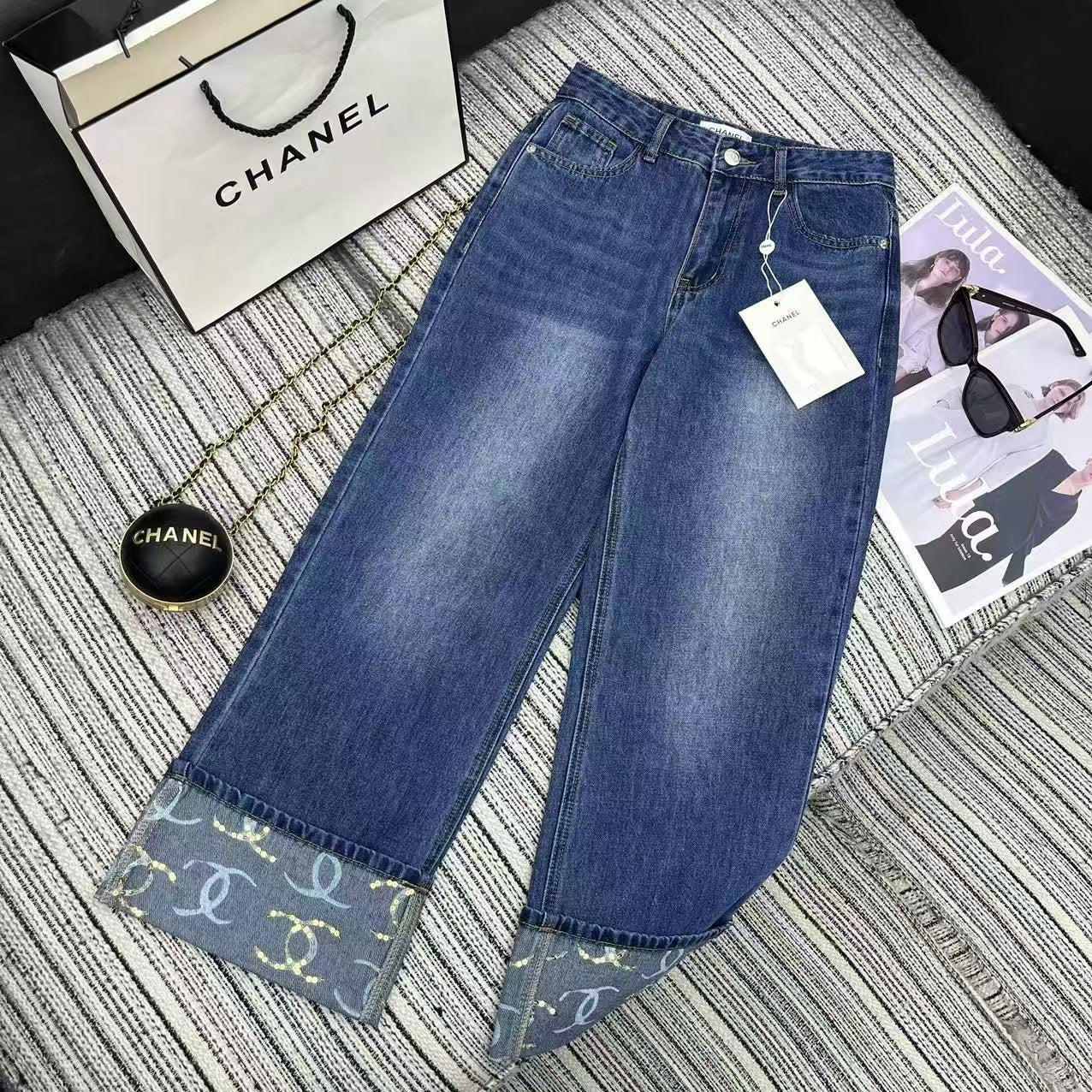 25 Early Spring Logo Print Sequined Denim Straight Leg Pants