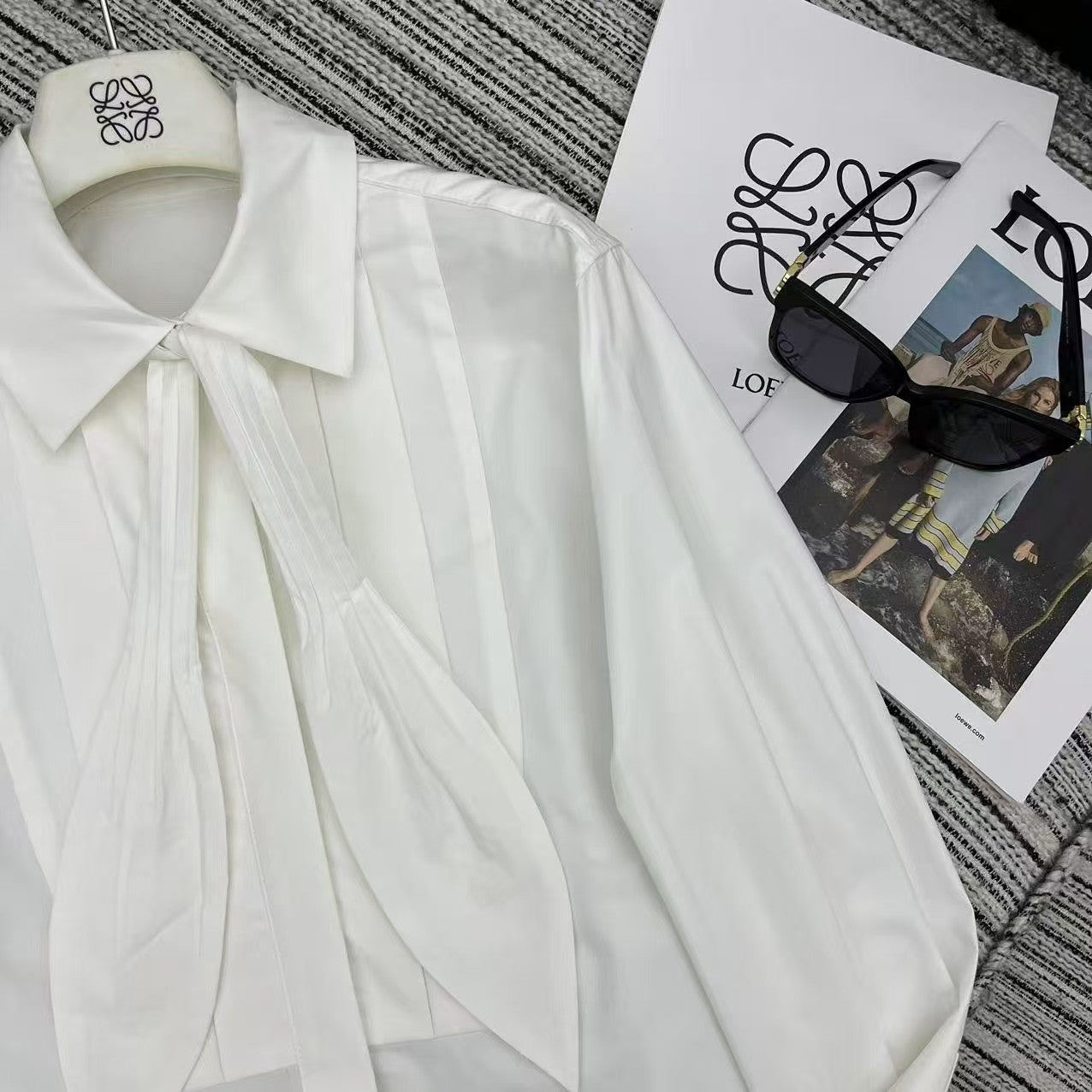 25 Early Spring Folded Lapel Top