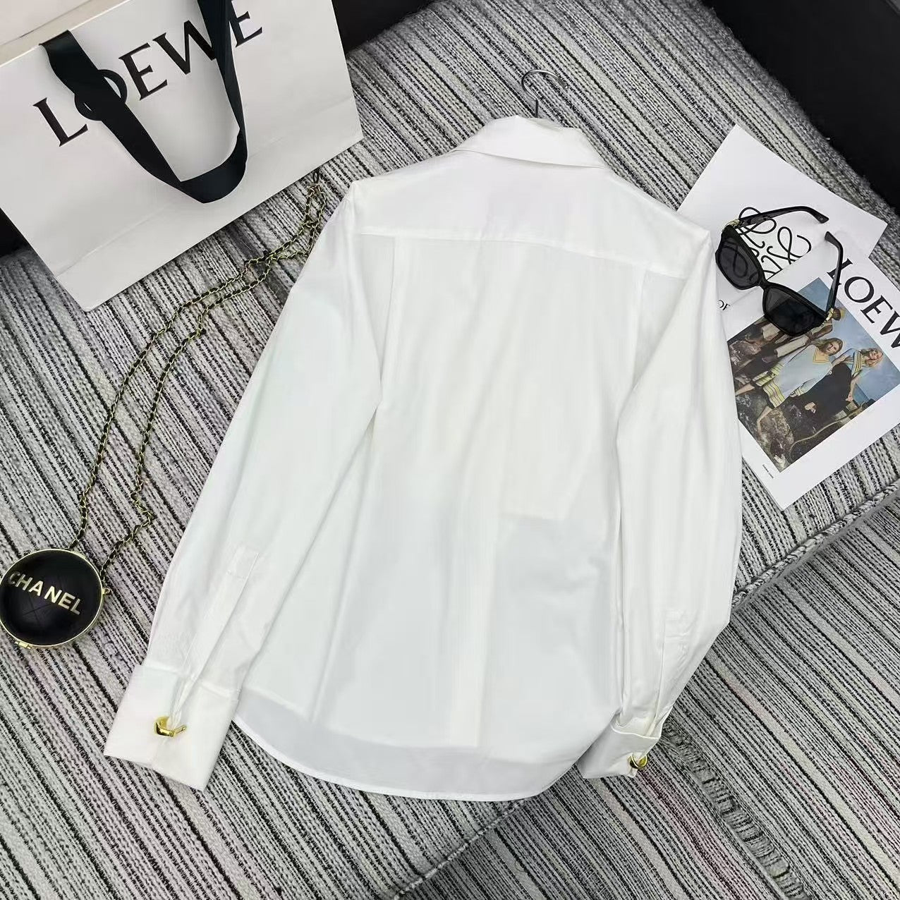 25 Early Spring Folded Lapel Top