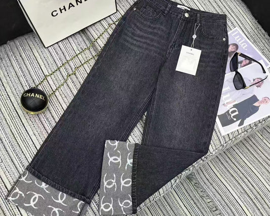 25 Early Spring Logo Print Sequined Denim Straight Leg Pants