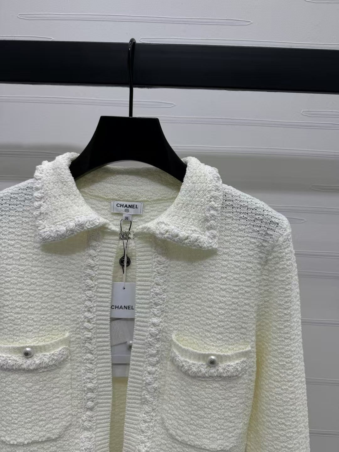 25 New Lapel Knitted Cardigan