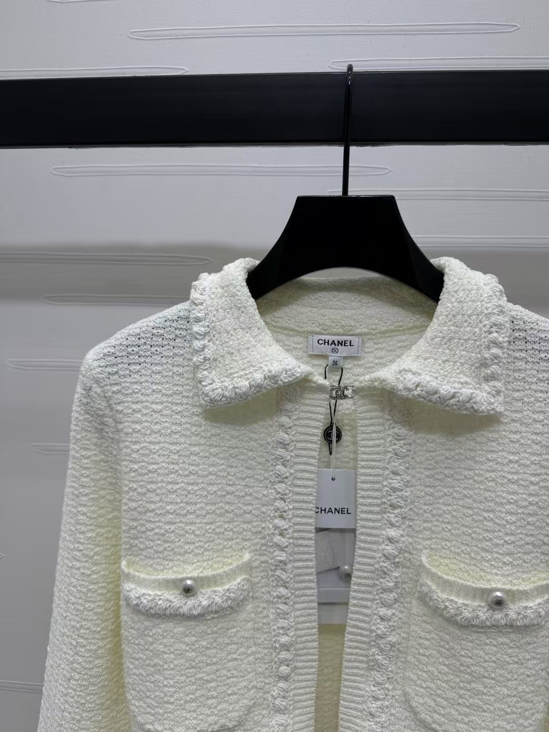 25 New Lapel Knitted Cardigan