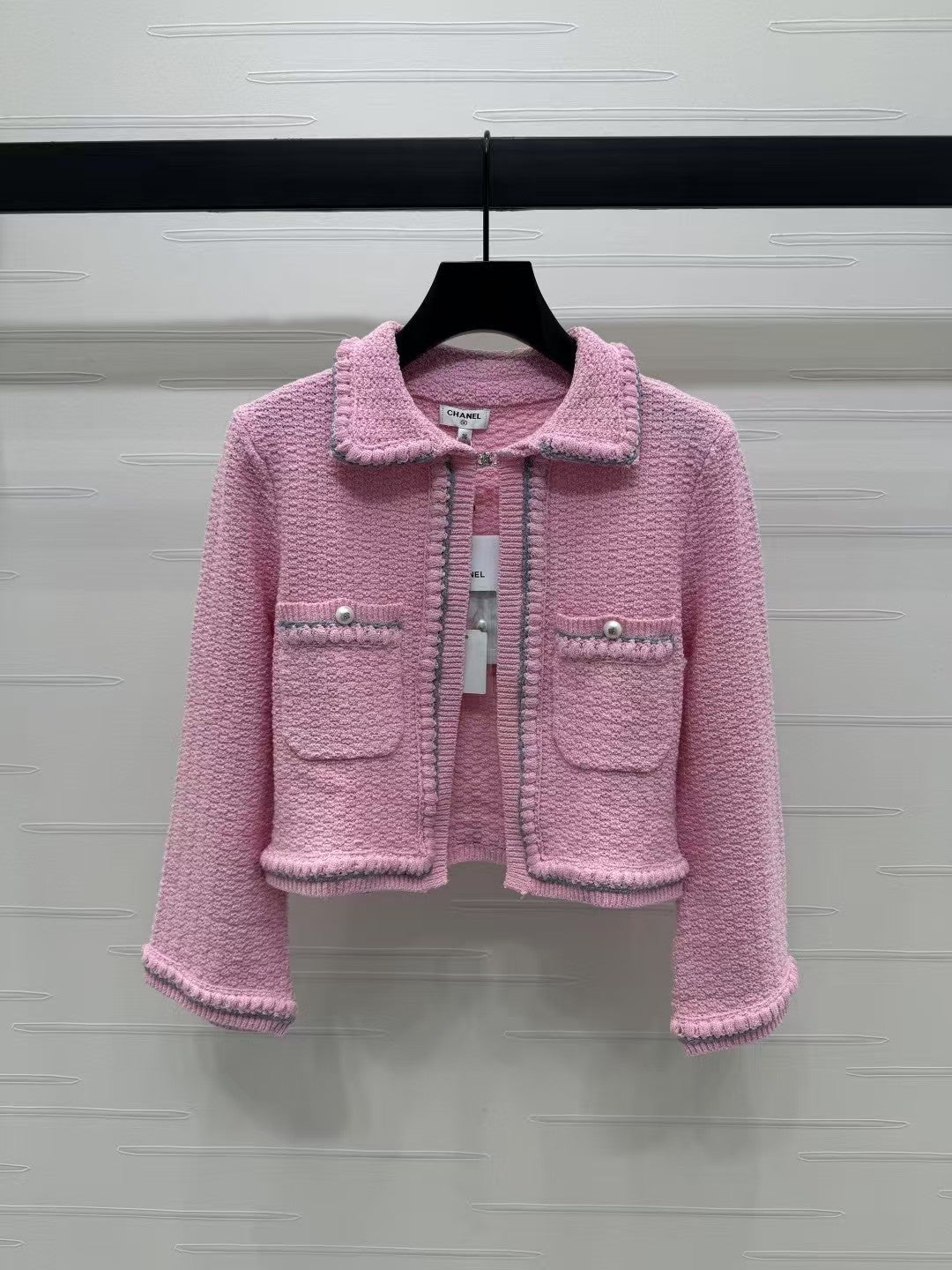 25 New Lapel Knitted Cardigan