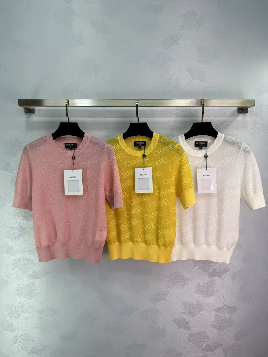 Letter jacquard knitted short sleeves