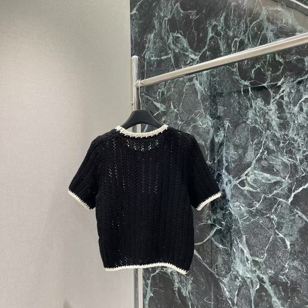 Contrast color crew neck knit short sleeves