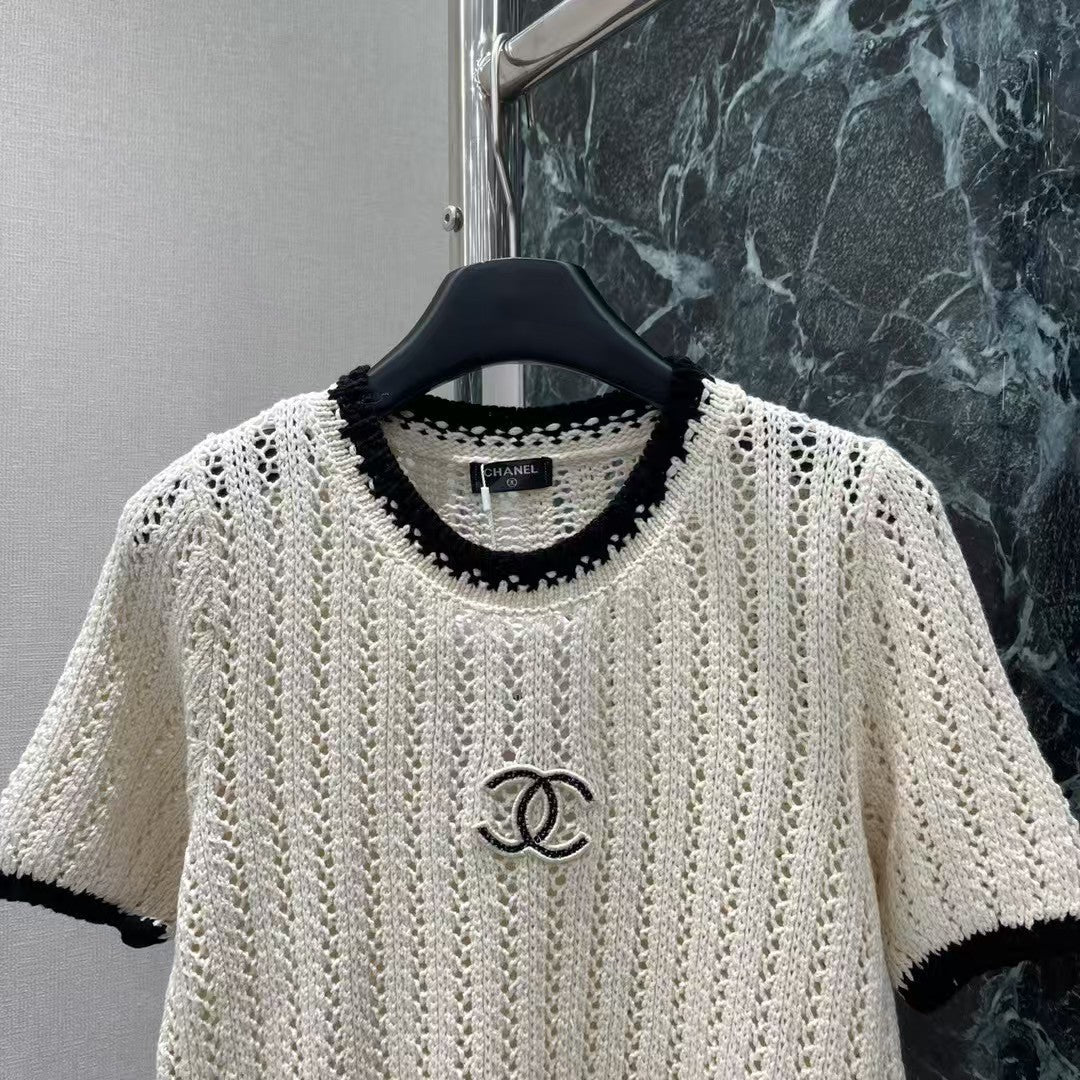 Contrast color crew neck knit short sleeves