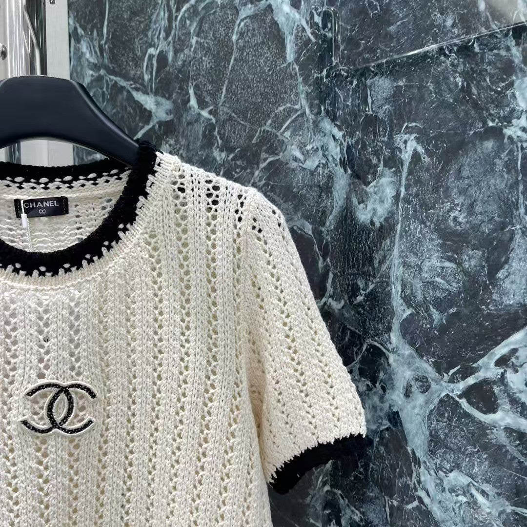 Contrast color crew neck knit short sleeves