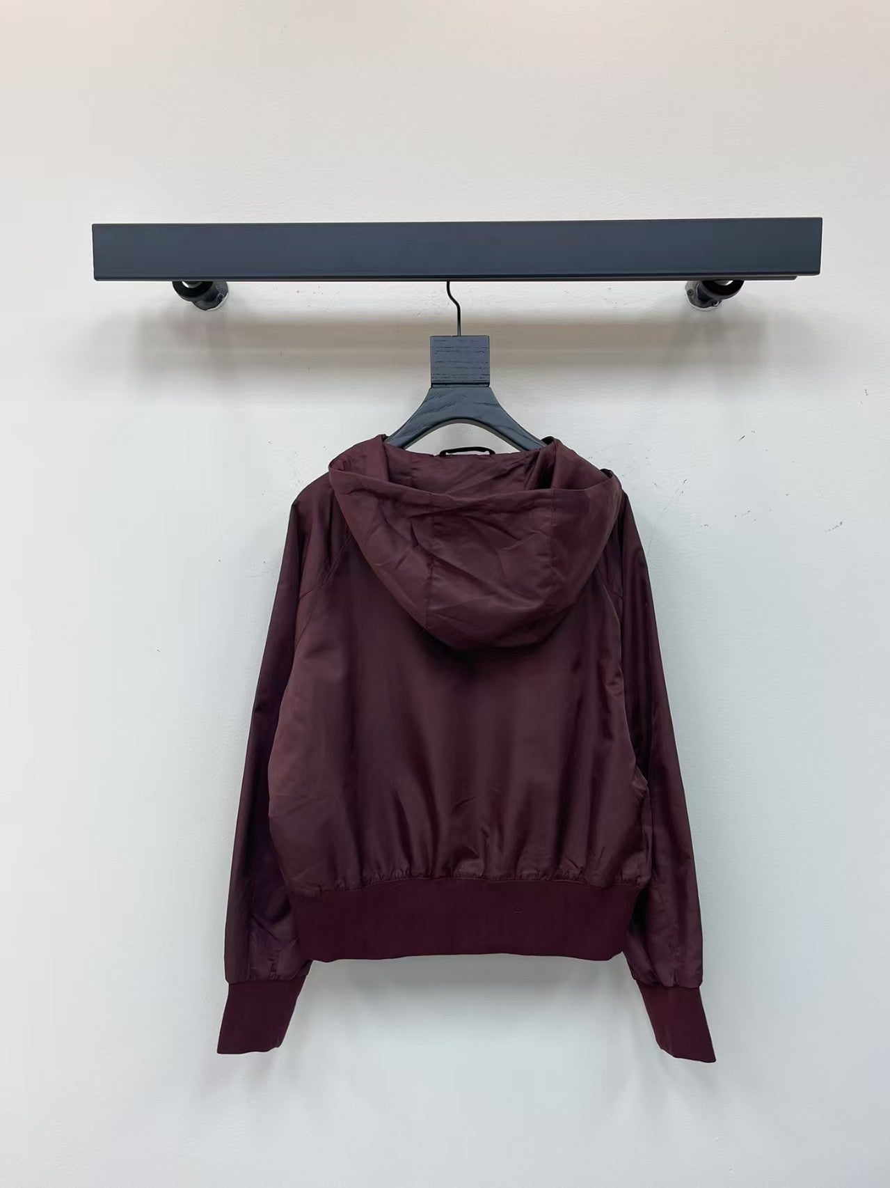 Triangle Logo Lightweight Short Hooded Jacket