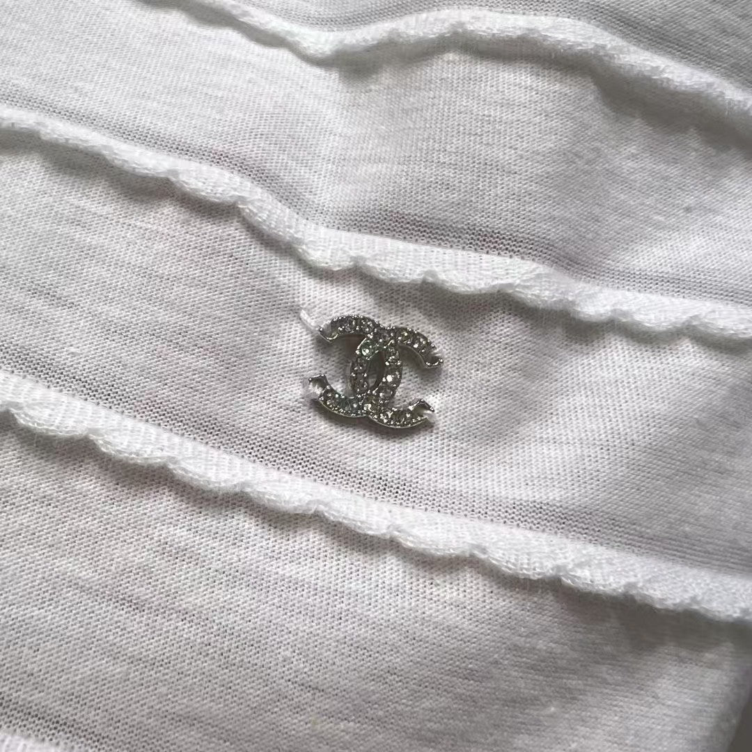 Beaded Bow Short Sleeve T-Shirt