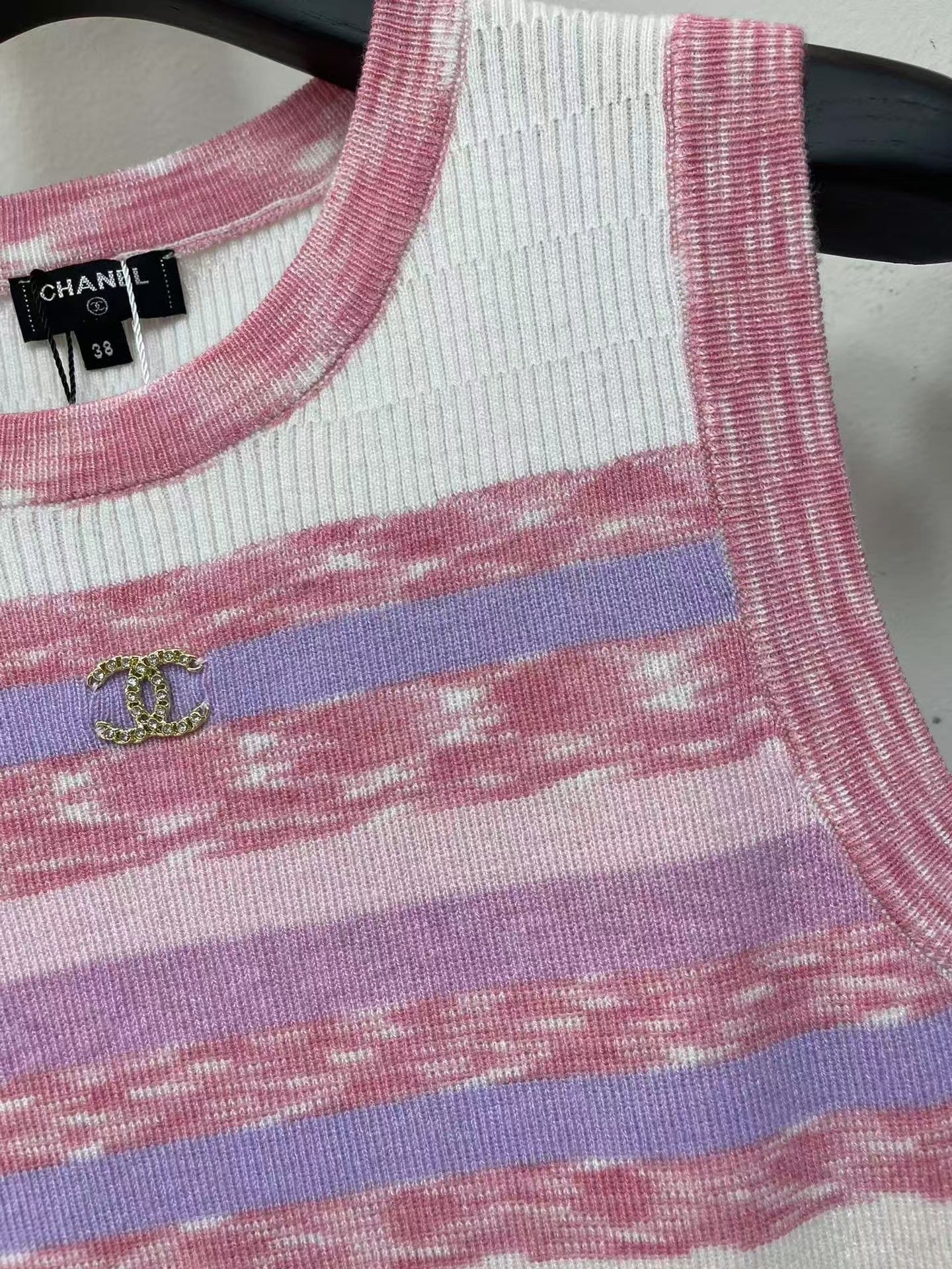 Striped knitted vest