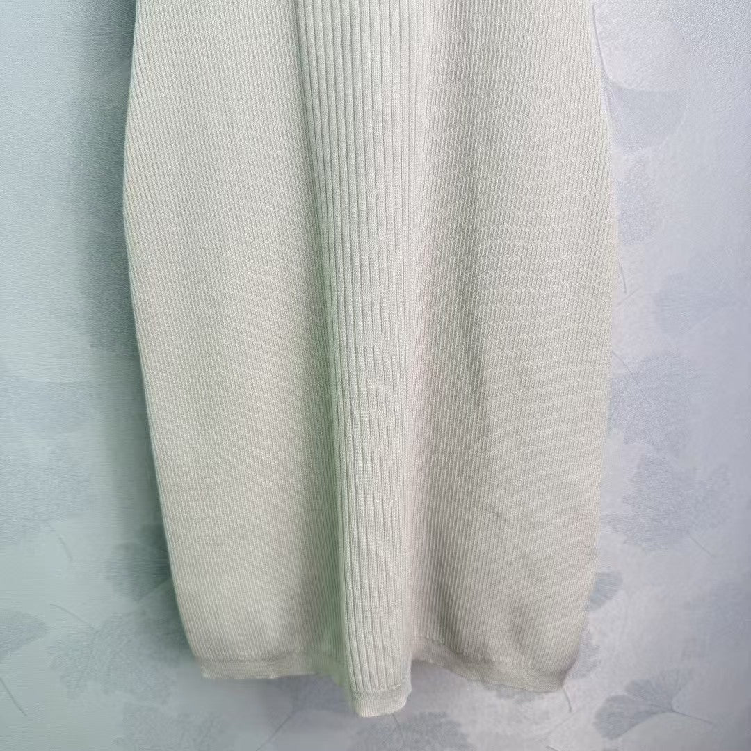 New knitted round neck vest dress