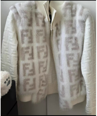 25 new knitted jackets
