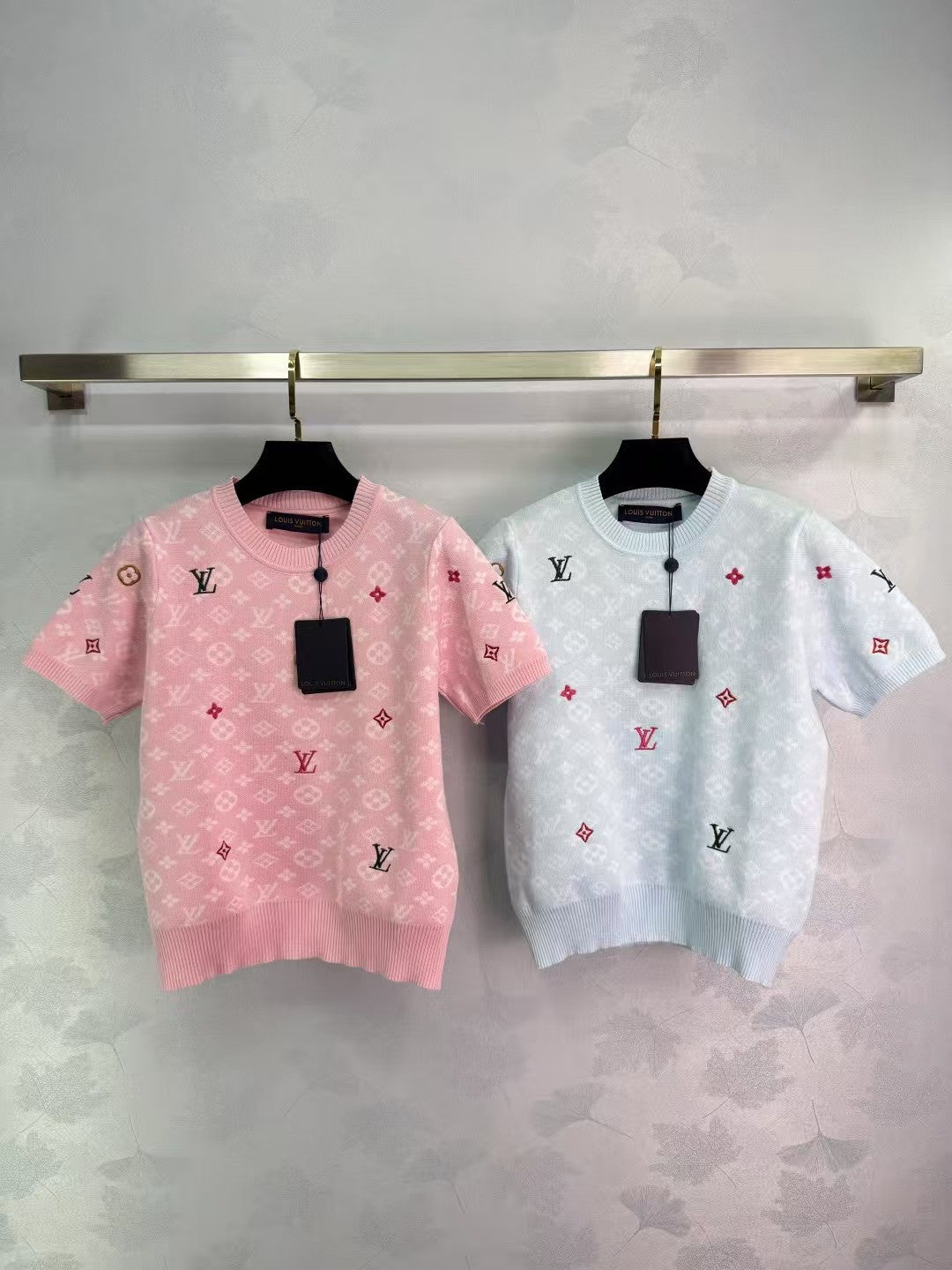 New style knitted round neck short sleeves in early spring