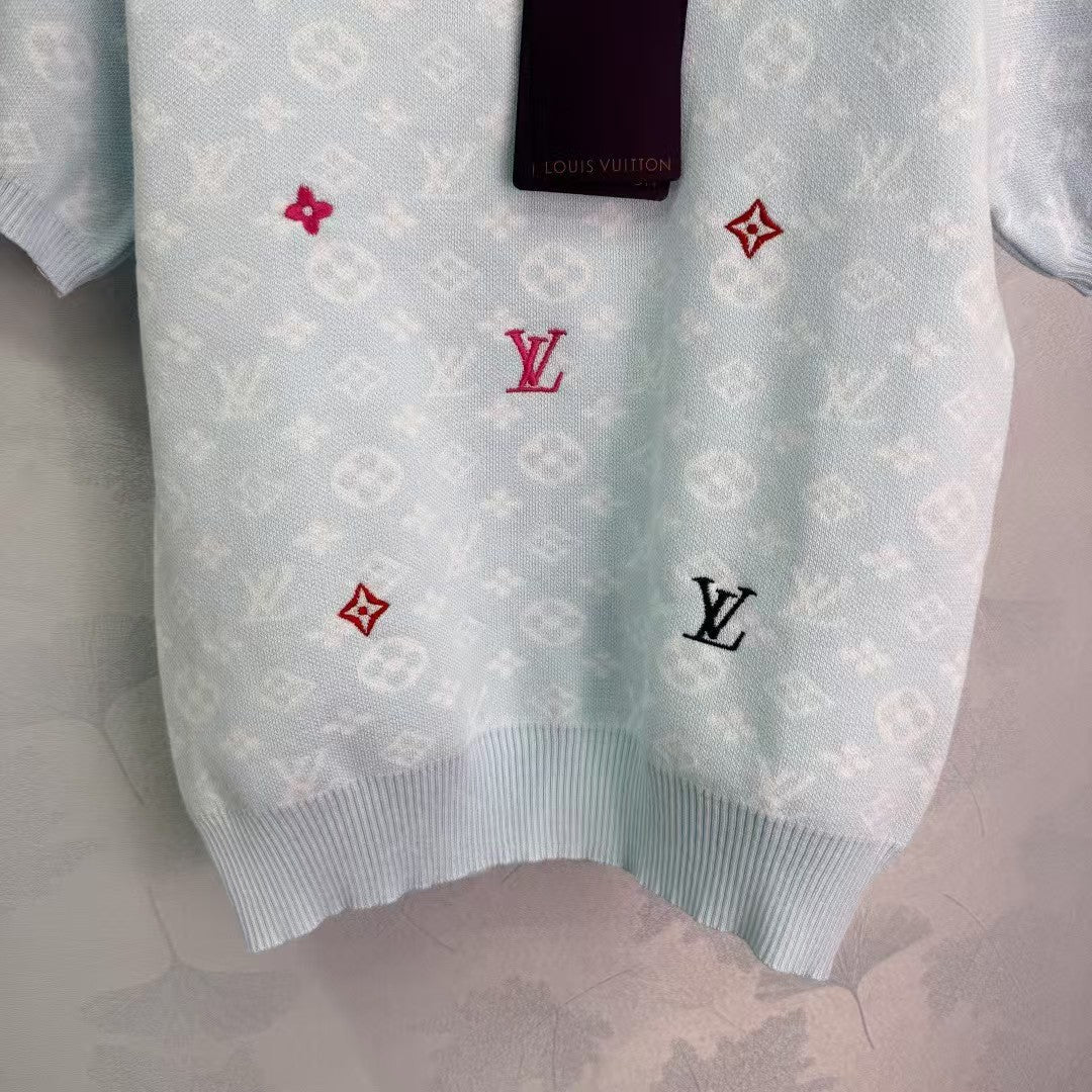 New style knitted round neck short sleeves in early spring