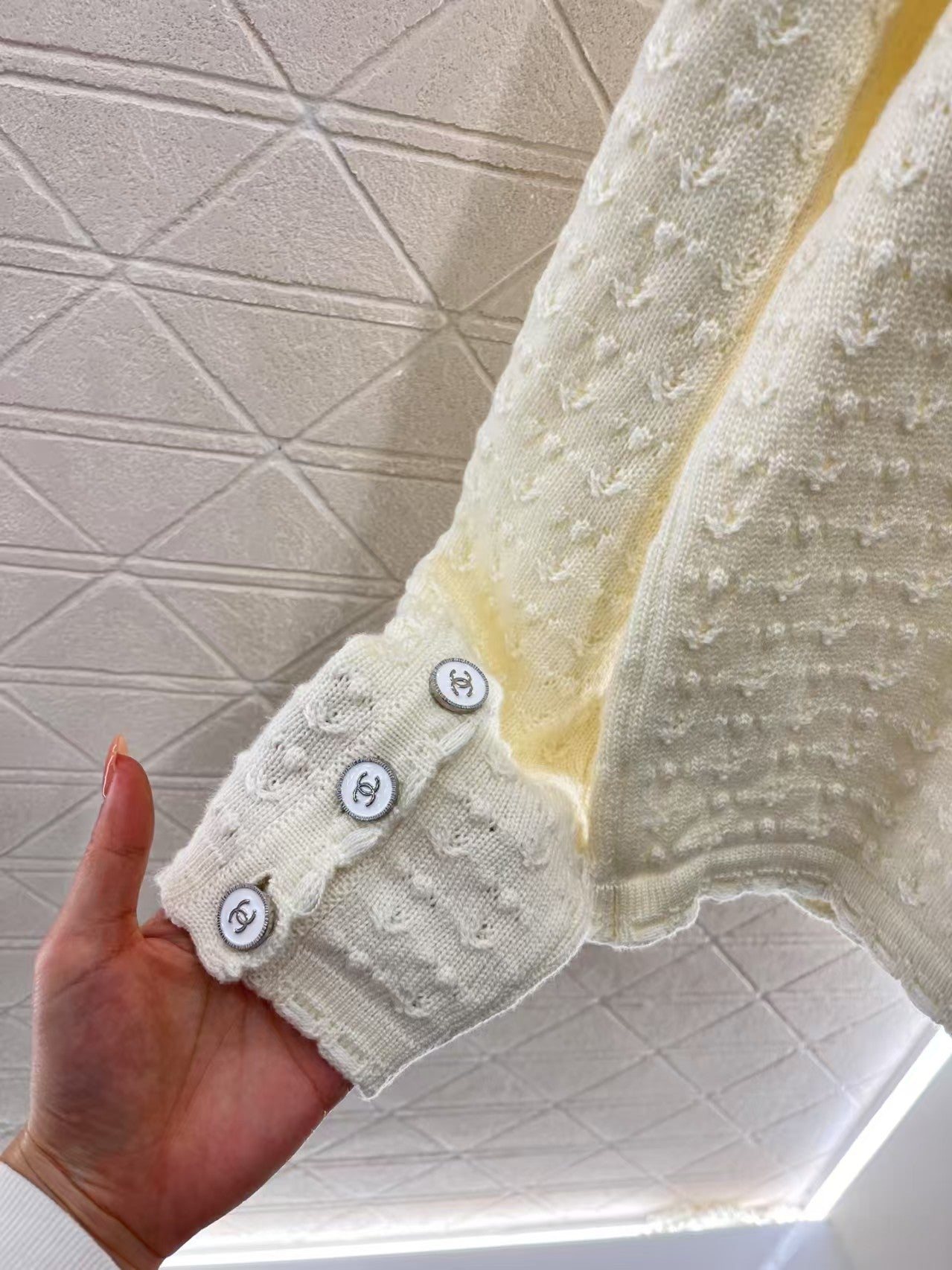 Cable crew neck cardigan