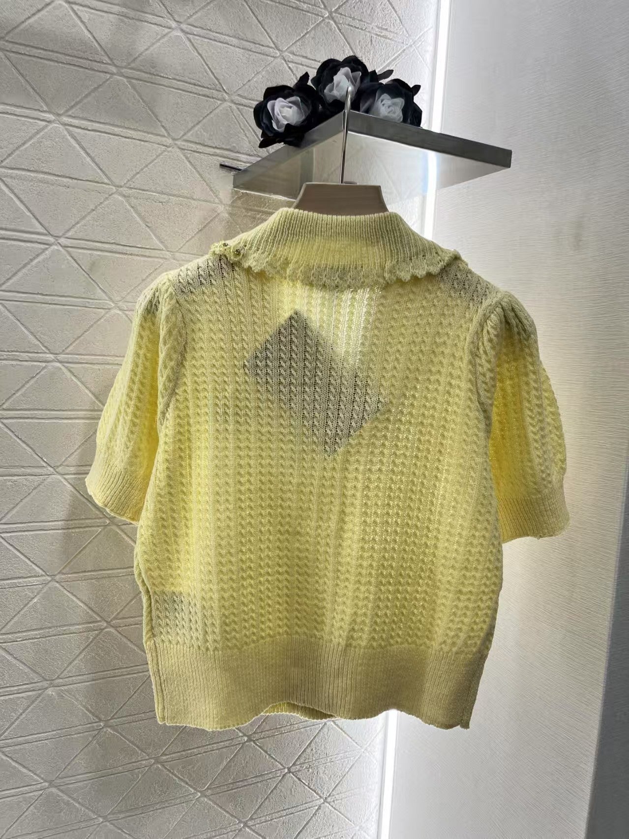 Lapel short-sleeved knitted cardigan