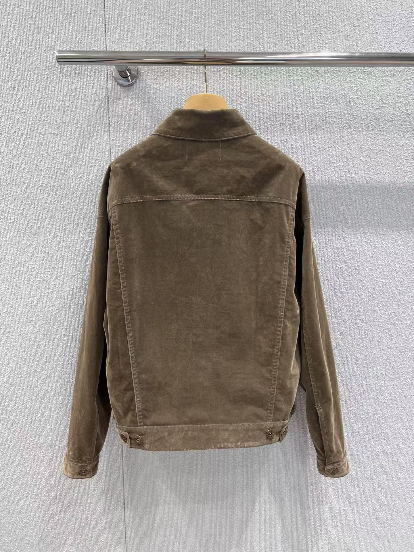 Single-breasted coat with velvet denim lapel