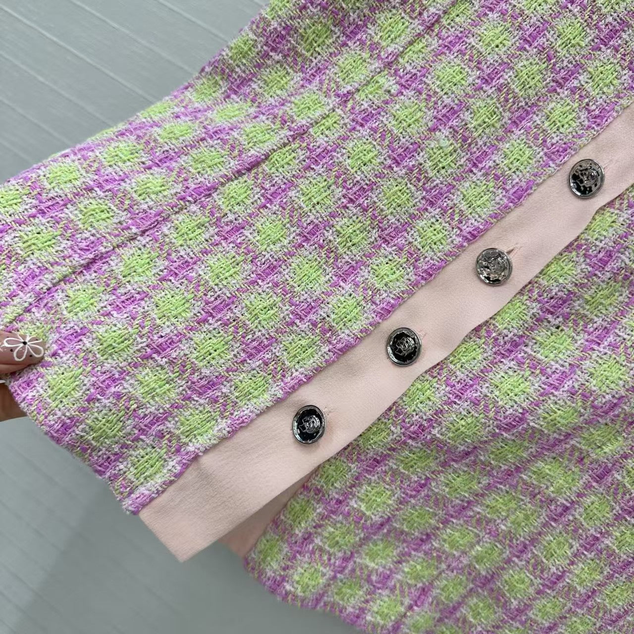 Silk short-sleeved babydoll collar top