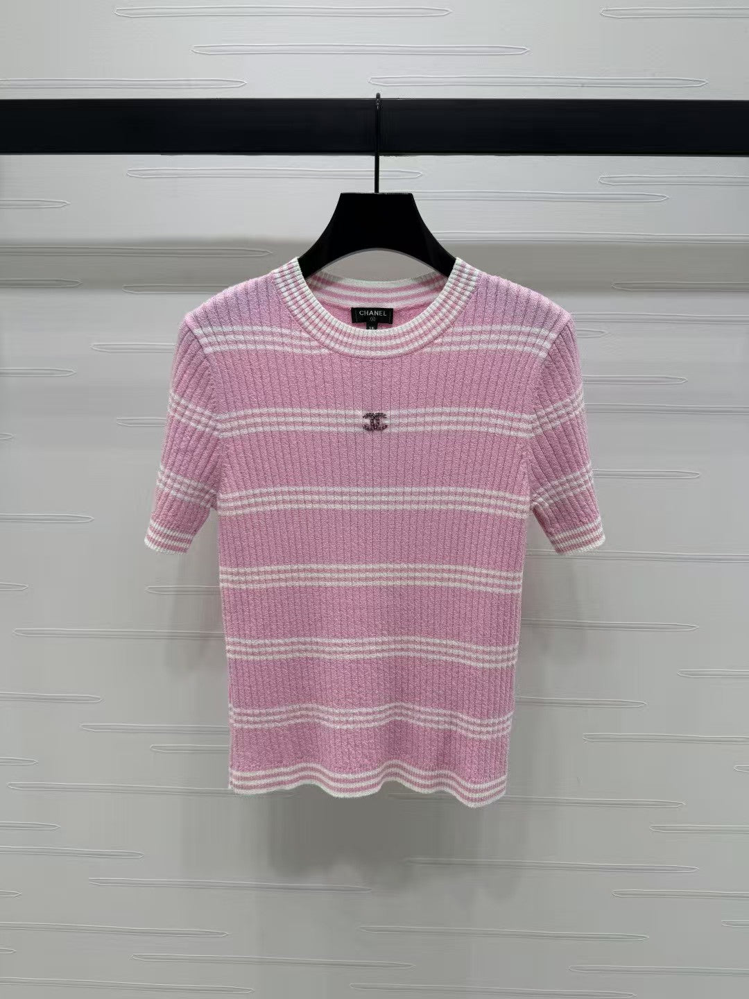 Striped knit short sleeves