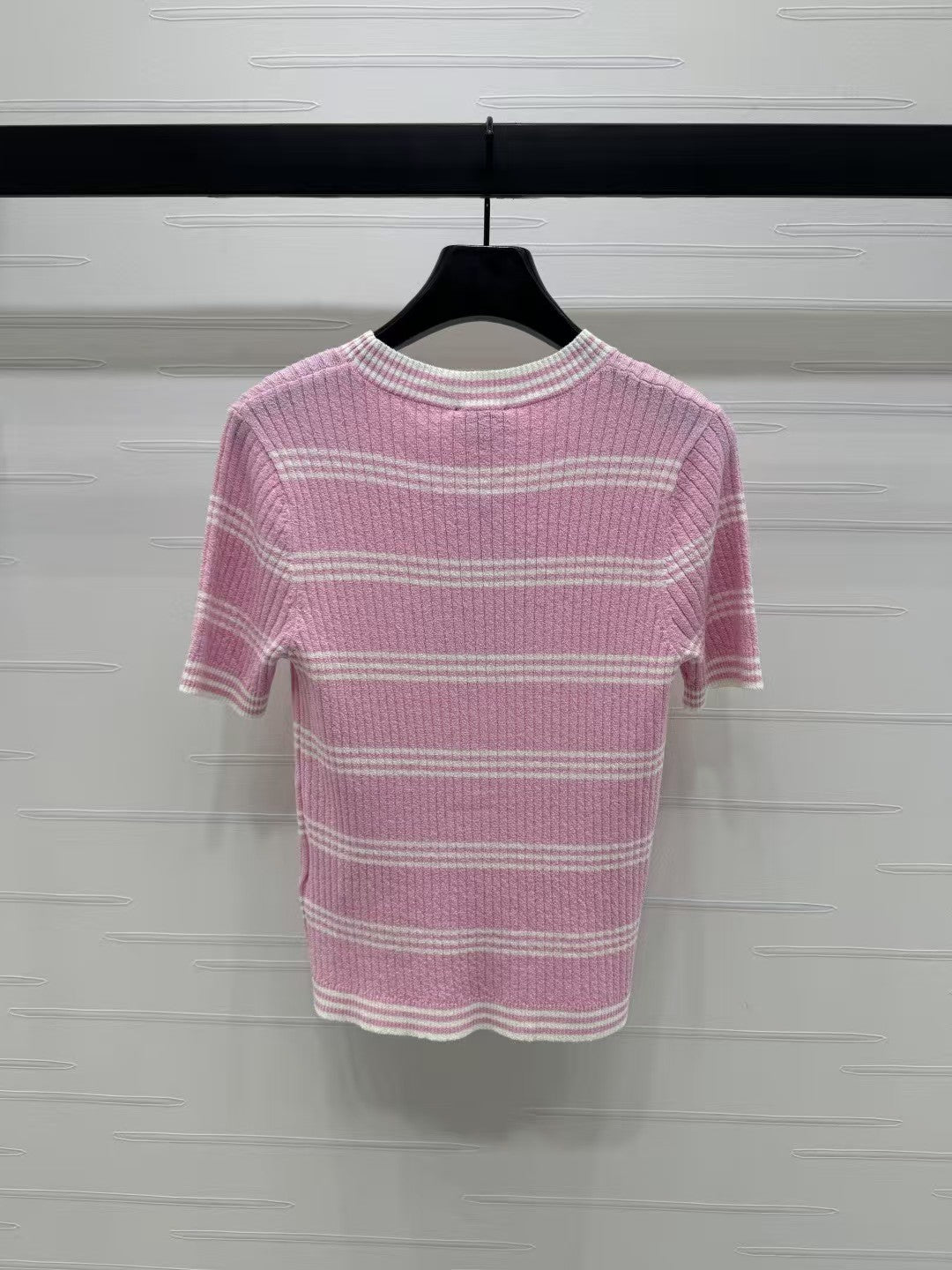 Striped knit short sleeves