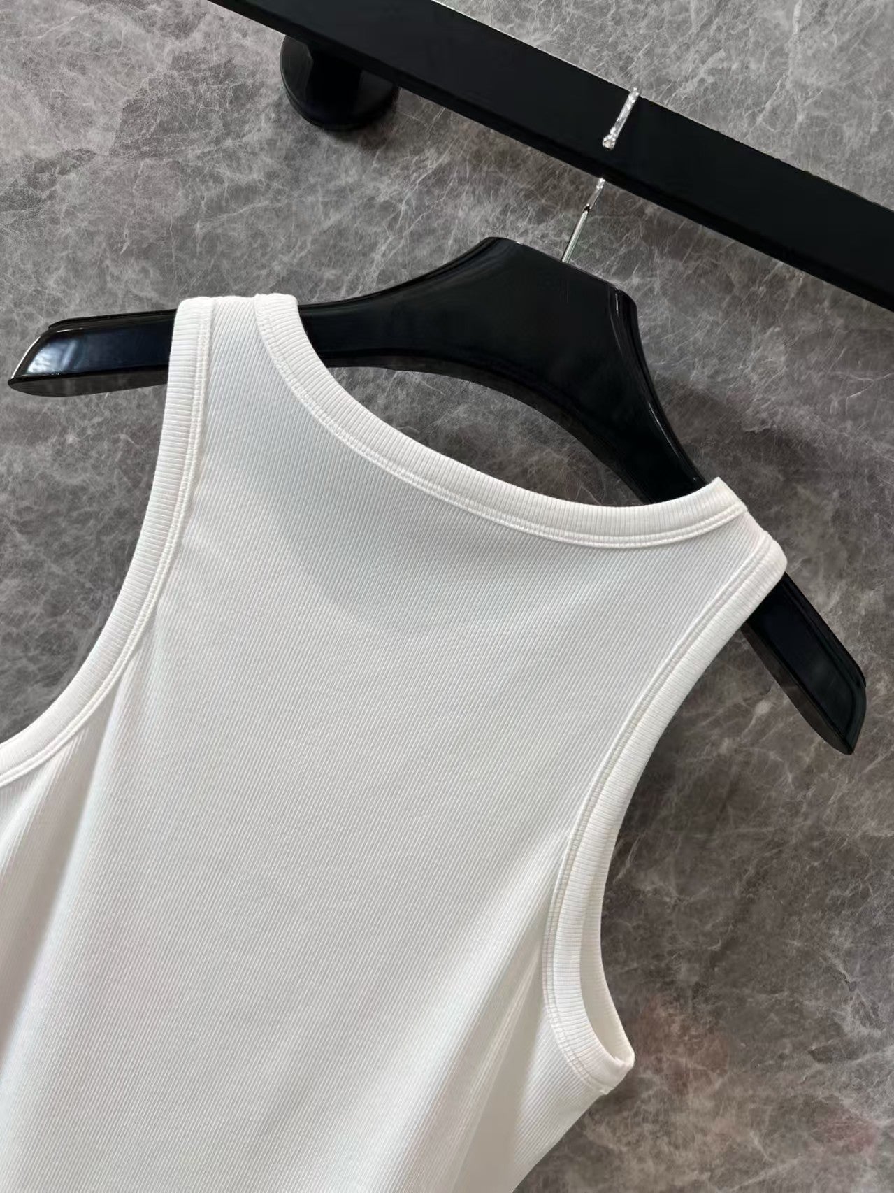 Arc de Triomphe embroidered vest