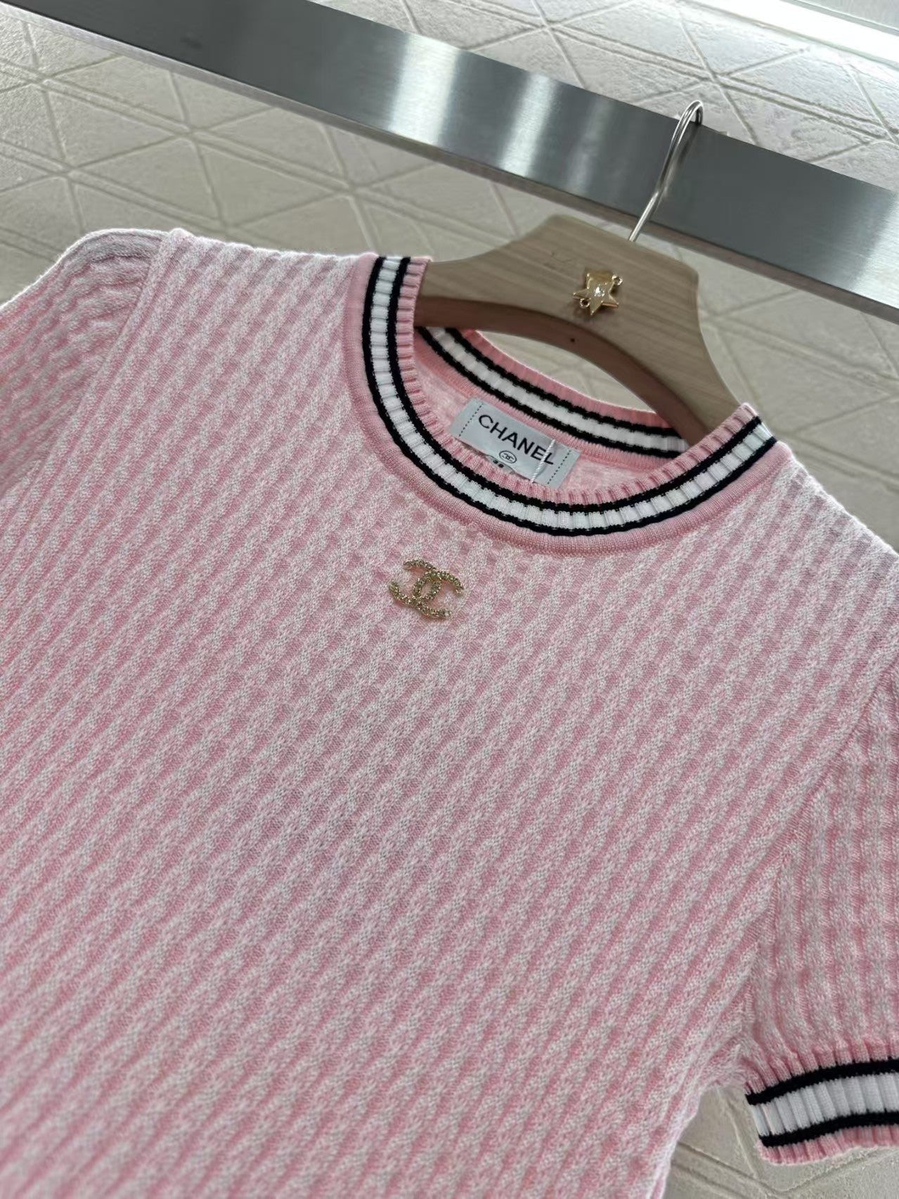 Crew neck knit short sleeves