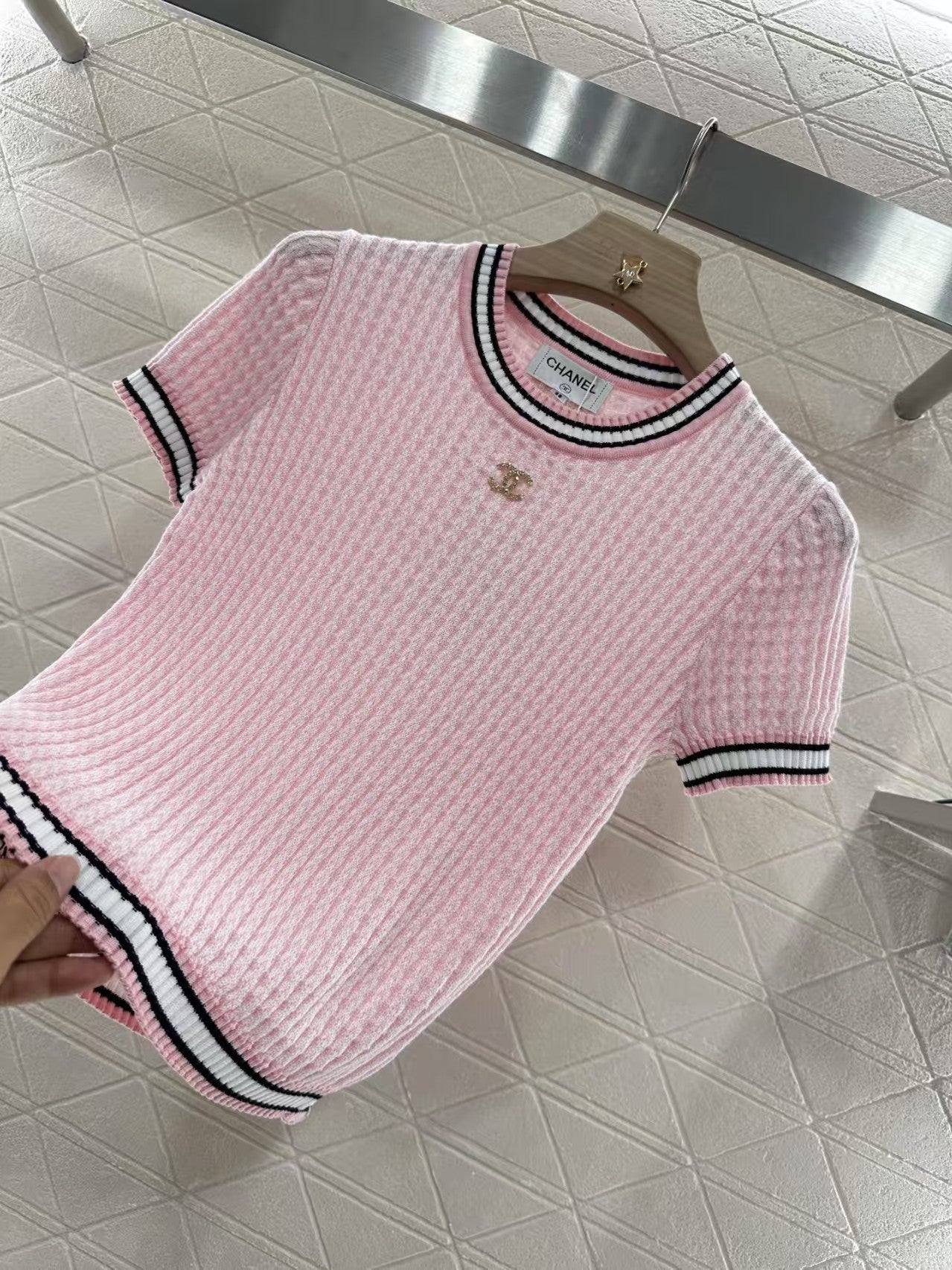 Crew neck knit short sleeves