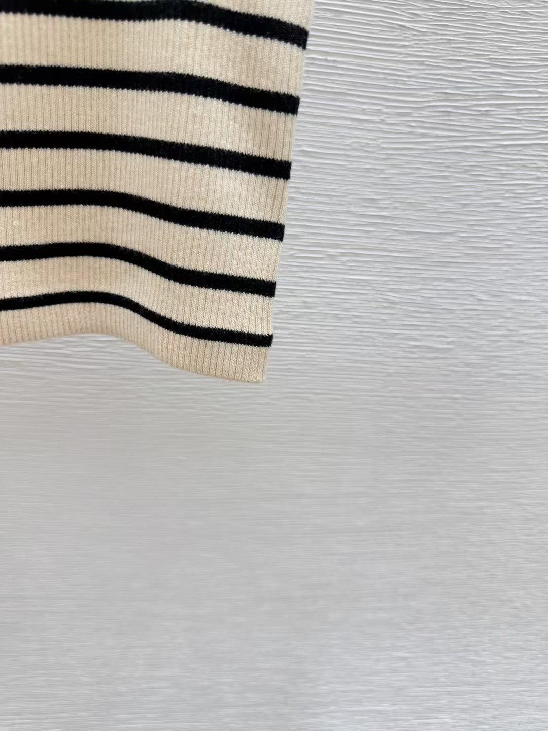 Crew Neck Knit Striped Vest