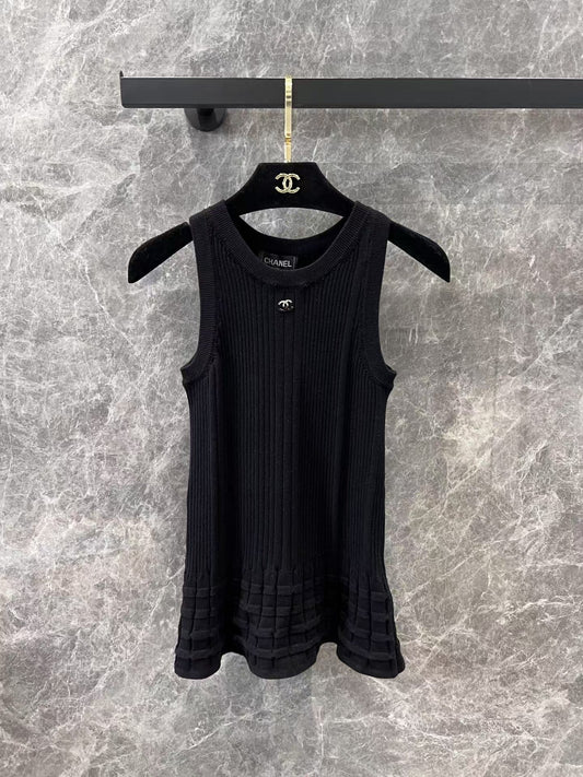 25 jacquard knit vest