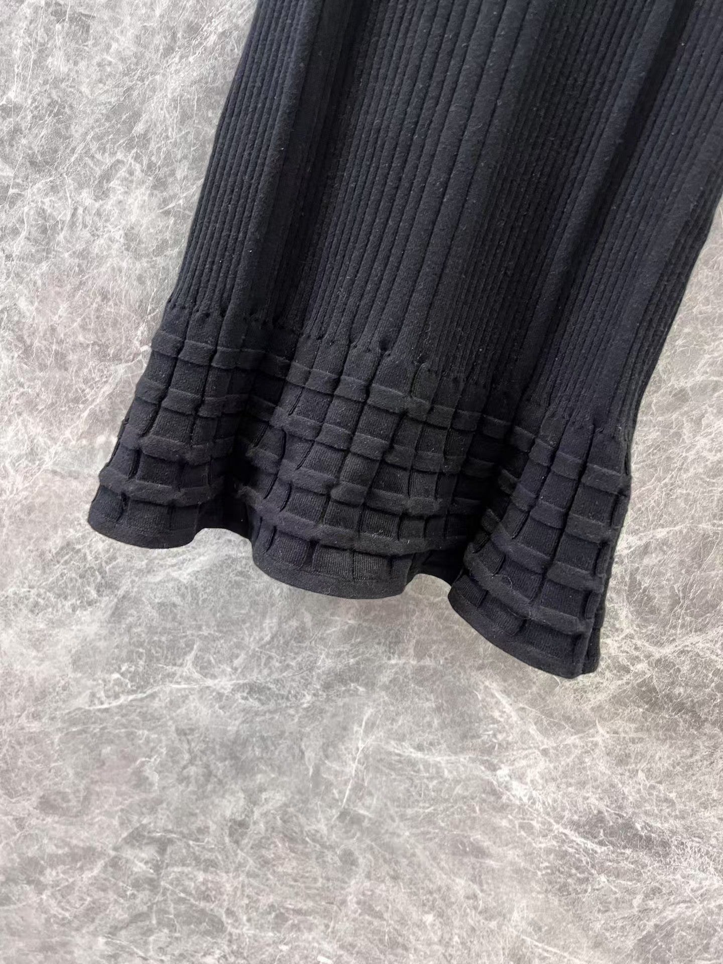 25 jacquard knit vest