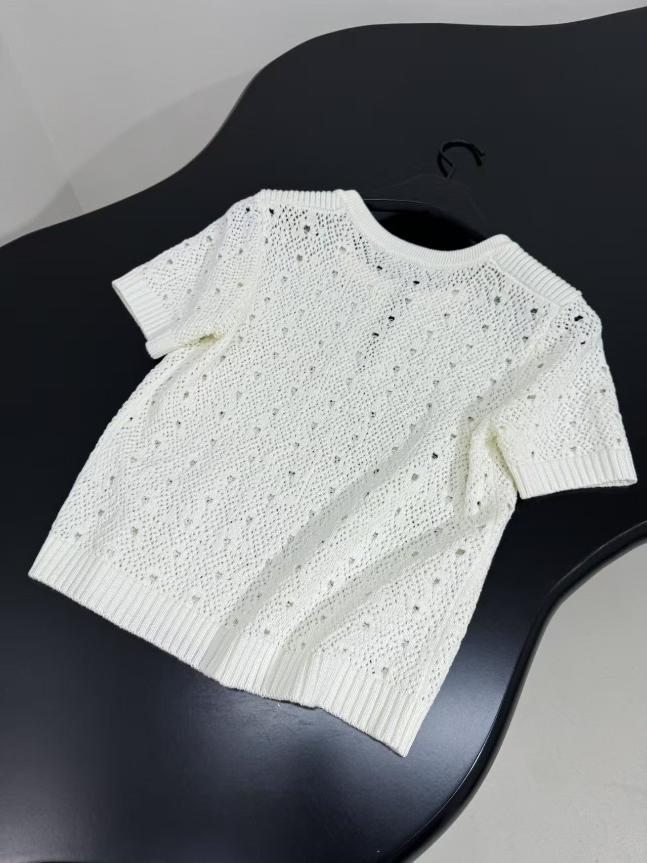 Wool hollow short sleeves