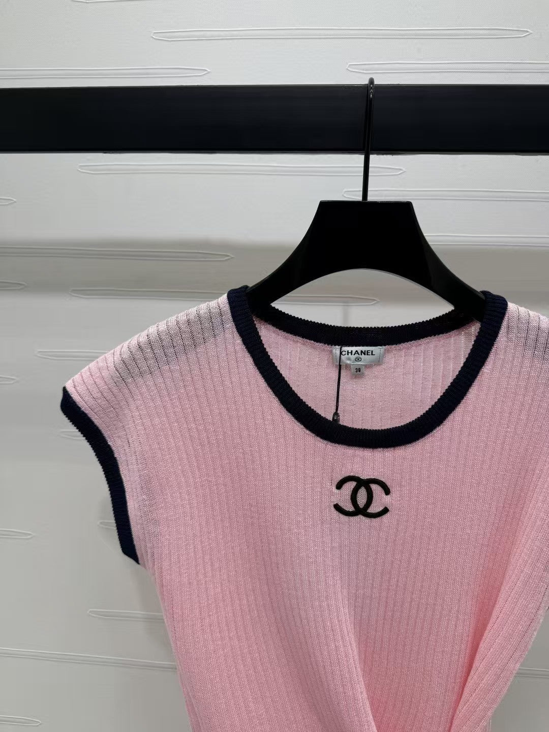 Logo knit short sleeves