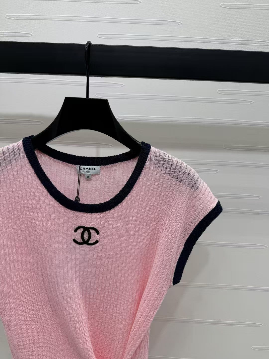 Logo knit short sleeves
