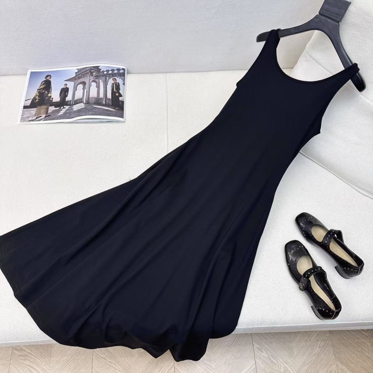 Embroidered U-neck suspender dress