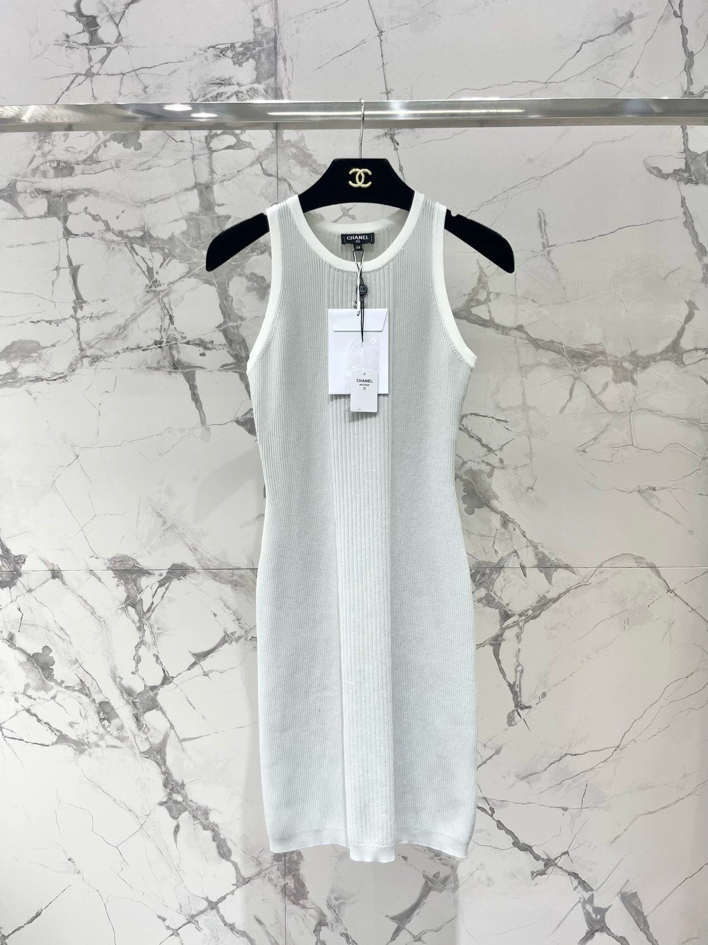 New knitted round neck vest dress