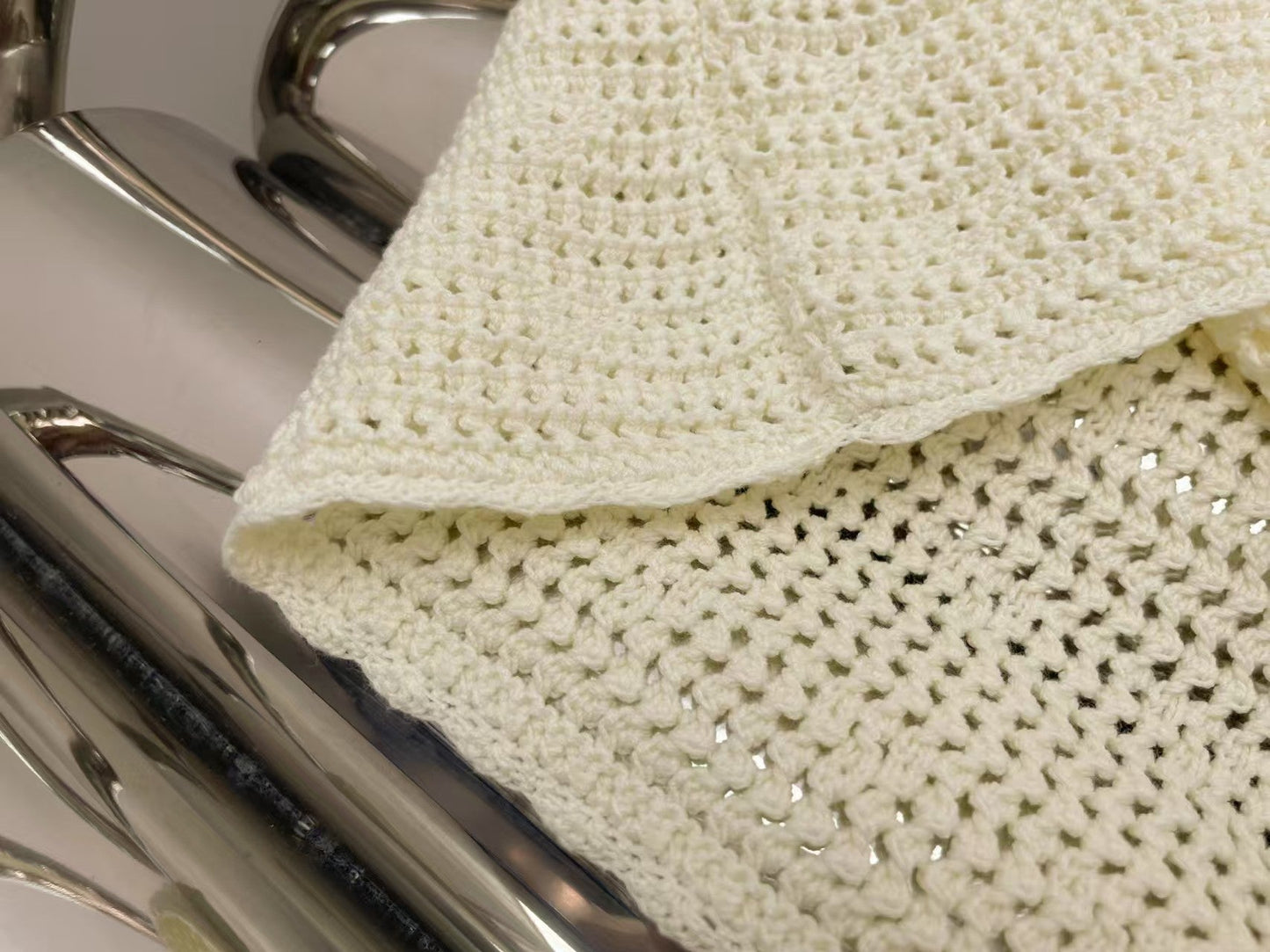 Arc de Triomphe hollow knitted suspender dress