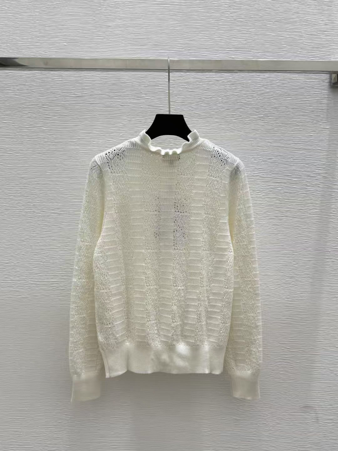 Openwork textured knit long-sleeved cardigan