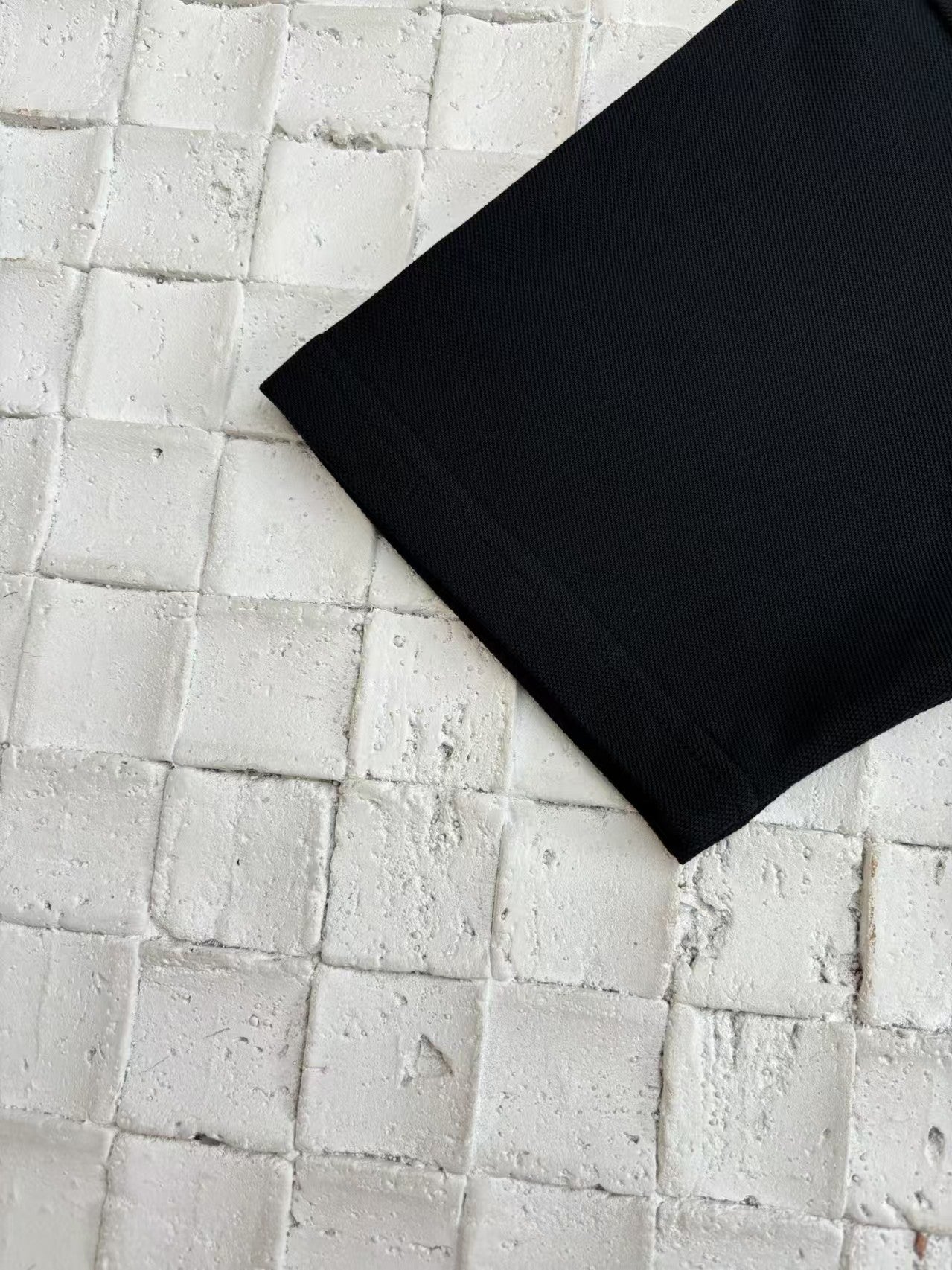 Tonal logo embroidered short-sleeved T-shirt