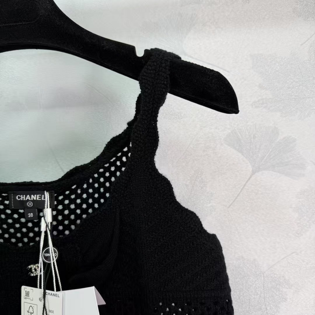 New black hollow sling