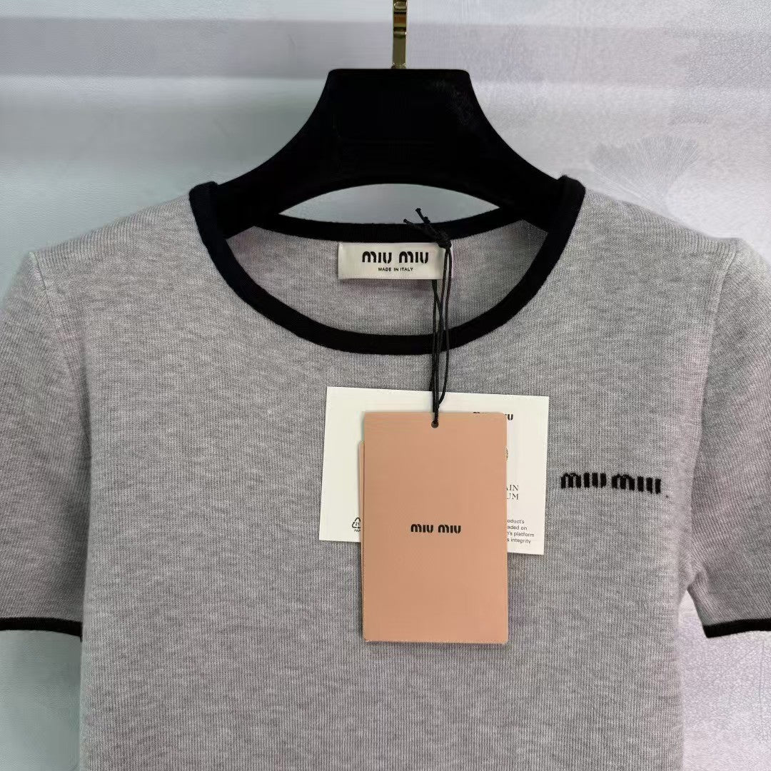 Premium contrast knitted short sleeves